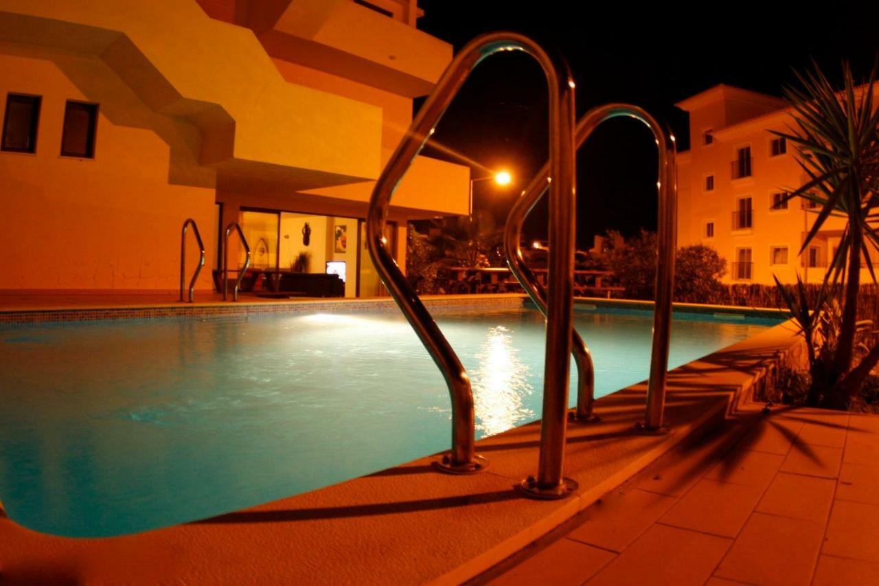 Algarve Surf Hostel - Лагуш Экстерьер фото