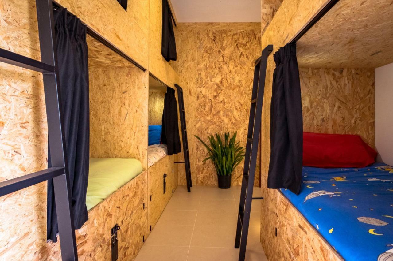 Algarve Surf Hostel - Лагуш Экстерьер фото