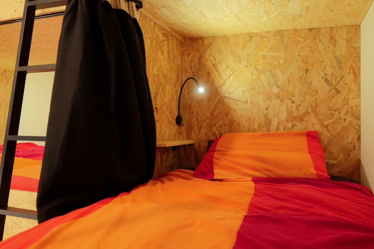 Algarve Surf Hostel - Лагуш Экстерьер фото