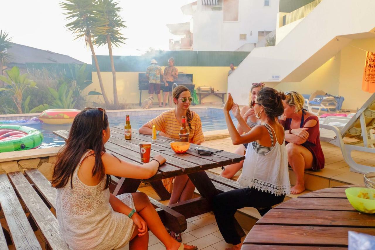 Algarve Surf Hostel - Лагуш Экстерьер фото