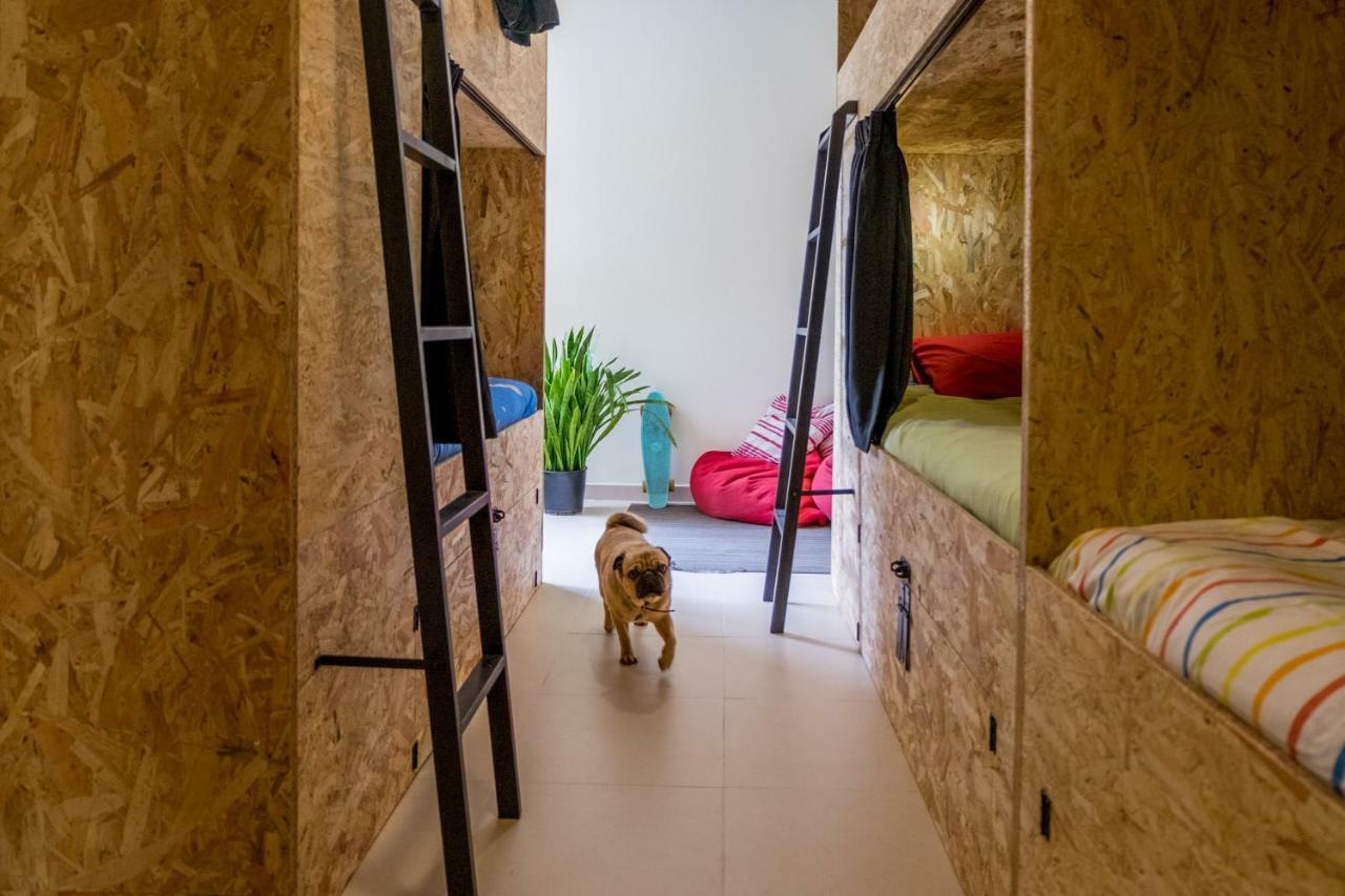 Algarve Surf Hostel - Лагуш Экстерьер фото