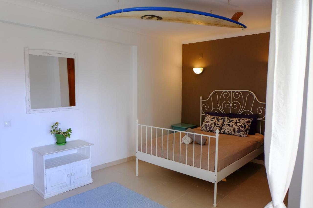 Algarve Surf Hostel - Лагуш Экстерьер фото